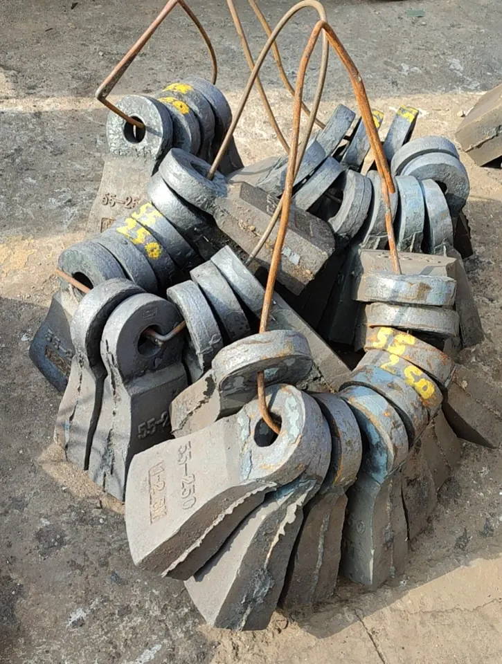 Composite crusher hammer casting detail